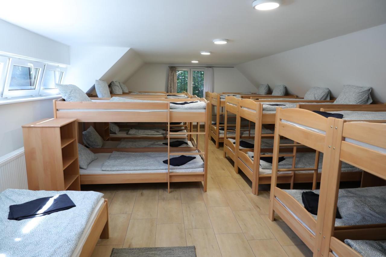 Rejteki Kutatohaz Hostel Bukkszentkereszt Exterior photo